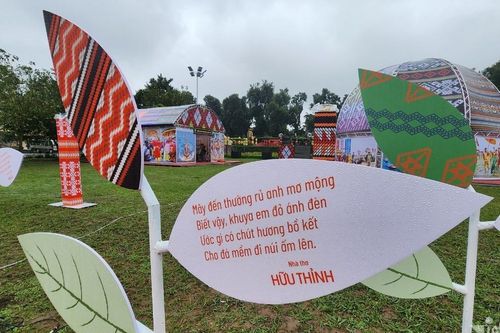 Ngày thơ Việt Nam: Đi tìm phẩm giá của thi ca