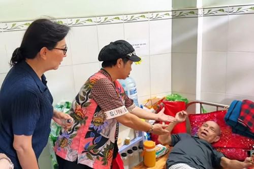Nghệ sĩ hài Vũ Quang 70 tuổi không vợ con và bi kịch đáng thương cuối đời