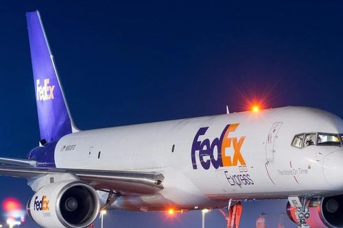 FedEx mở đầu làn sóng đòi hoàn tiền sau phán quyết của Tòa án Tối cao Mỹ