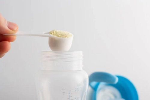 EU siết chặt kiểm tra nguyên liệu sữa trẻ em nhập khẩu từ Trung Quốc