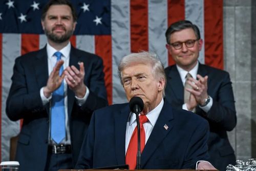Tổng thống Trump: Thuế quan sẽ thay thế đáng kể thuế thu nhập hiện tại