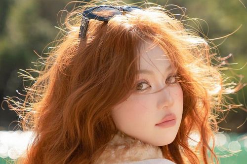 Ngọc Trinh hóa nàng thơ đầy ngọt ngào trong loạt ảnh mới ở tuổi U40