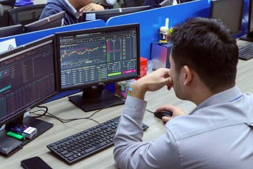 Nhịp huy động vốn chứng khoán 'ấm lên' ngay đầu năm 2026: Thương vụ lớn trở lại và dấu ấn của cá mập