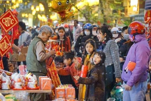 Khẩn trương hoàn thành thể chế hóa các nội dung trọng tâm, cốt lõi của Văn kiện Đại hội XIV