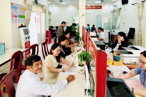 Quay lại nhịp điệu phục vụ người dân