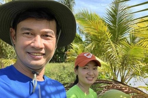 Diễn viên Tiết Cương: Hành trình từ 10 năm ở trọ đến tổ ấm viên mãn ở tuổi 53