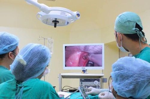 Khàn tiếng, hụt hơi... coi chừng mắc bệnh lý nguy hiểm