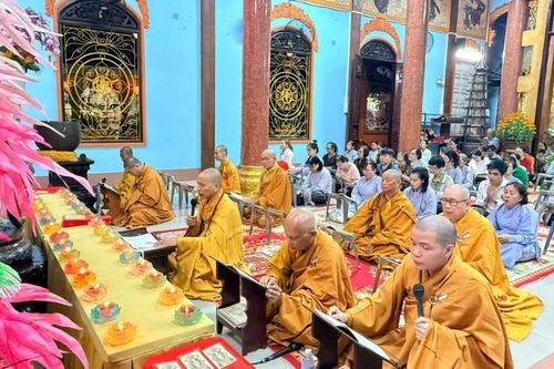 Khai đàn Pháp hội Dược Sư đầu xuân tại chùa Vạn Thọ (TP.HCM)