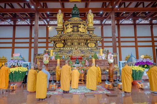 Các tự viện khai kinh Dược Sư cầu nguyện quốc thái dân an đầu Xuân Bính Ngọ