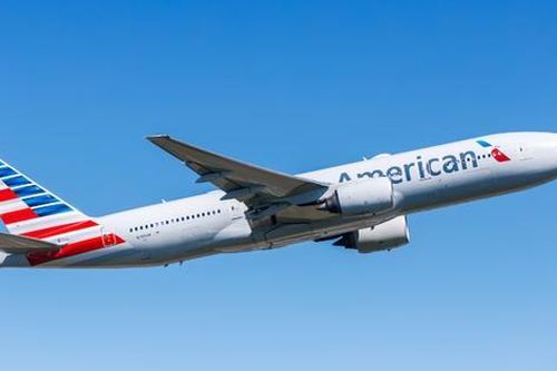 Colombia điều tra vết đạn trên máy bay của hãng American Airlines