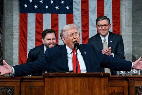 Trọng tâm bài phát biểu liên bang dài nhất lịch sử của ông Trump