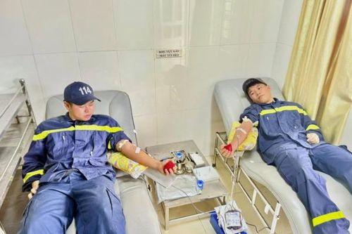 Những giọt máu nghĩa tình người chiến sĩ thắp sáng sự sống đầu xuân