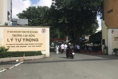 TP Hồ Chí Minh yêu cầu Trường Cao đẳng Lý Tự Trọng khẩn trương hoàn tiền cho học sinh, sinh viên