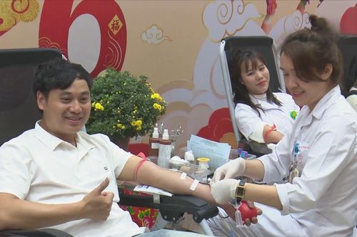 Giọt máu đầu xuân - trao đời sự sống