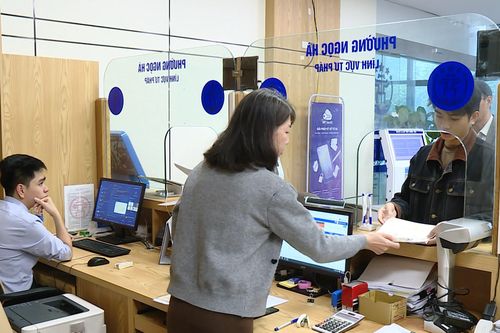 Giải quyết thủ tục kịp thời phục vụ nhân dân sau Tết