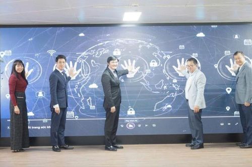 Y tế Thủ đô tiên phong chuyển đổi số