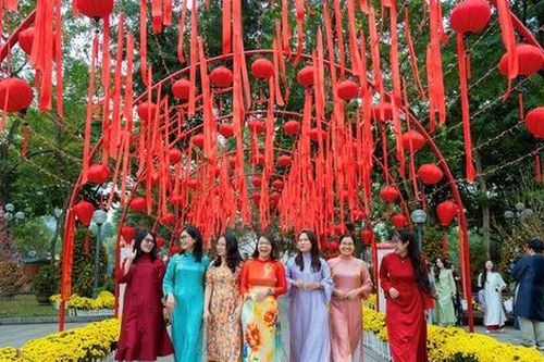 Hà Nội đón 1,34 triệu lượt khách dịp Tết Bính Ngọ 2026