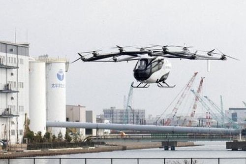 Nhật Bản lần đầu trình diễn ô tô bay tại Thủ đô Tokyo