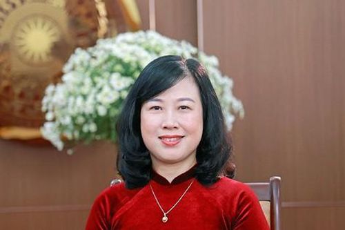 Bộ trưởng Đào Hồng Lan gửi thư chúc mừng các thầy thuốc, cán bộ, công chức, viên chức, người lao động ngành Y tế