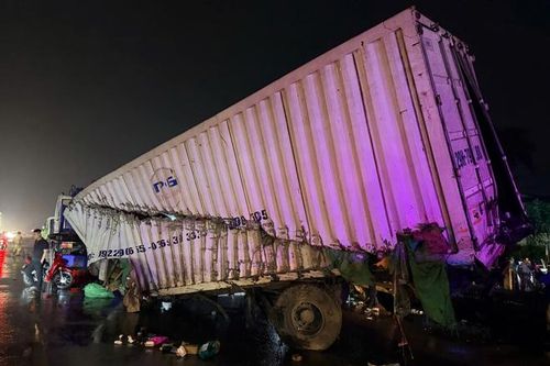Danh tính các nạn nhân trong vụ ô tô tải va chạm tàu SE3 tại Ngọc Hồi