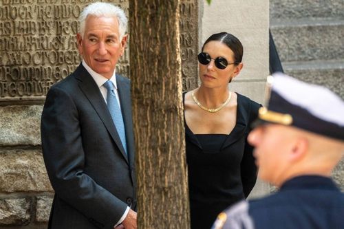 Pháp cấm Đại sứ Mỹ Charles Kushner gặp gỡ các bộ trưởng