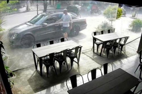 Truy lùng nghi can người nước ngoài trộm ôtô tại Đà Nẵng