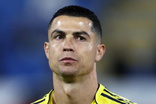 Ronaldo gây xúc động