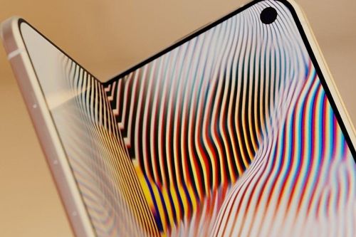 Màn hình hoàn hảo của iPhone gập lộ diện