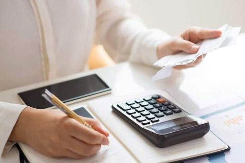 5 thói quen nhỏ giúp dân công sở tiết kiệm tiền mỗi tháng