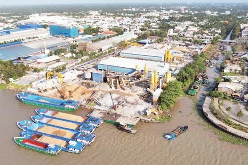 Hướng tới mục tiêu tăng trưởng hai con số