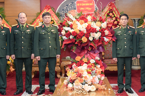 Quân khu 1 thăm, chúc mừng Học viện Quân y và Bệnh viện 103
