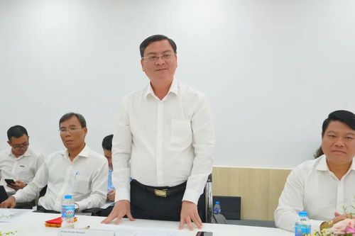 Lãnh đạo TPHCM thăm, chúc tết doanh nghiệp đầu năm Bính Ngọ 2026