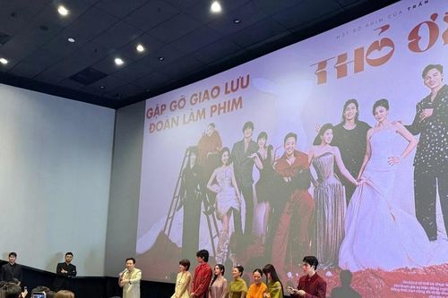 Doanh thu phim Tết 2026: Kẻ cười, người khóc!