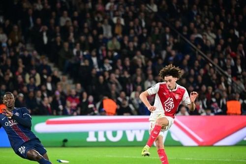 PSG để lại nhiều nỗi lo sai trận hòa hú vía ở Champions League