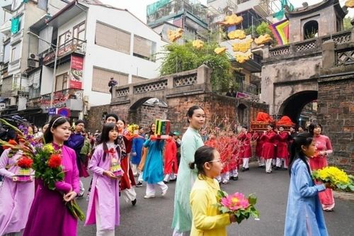 Giữ nét văn hóa du xuân trong nhịp sống hiện đại