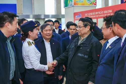 Từ tinh thần 'ăn Tết gọn' đến quyết tâm tăng trưởng cao