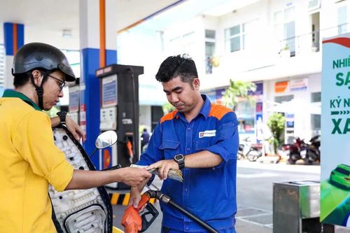 Giá xăng dầu đồng loạt tăng