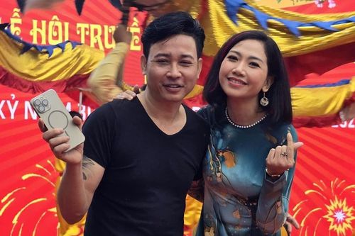 MC Mỹ Vân VTV 'thoát chết trong gang tấc' khi dẫn chương trình lễ hội