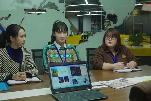 Bước chân vào đời tập 3: Trang nhận nhiệm vụ bí mật, Quân nỗ lực chinh phục Thương