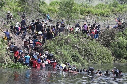 Thẩm phán Mỹ chặn chính sách trục xuất người nhập cư trái phép sang 'nước thứ ba'