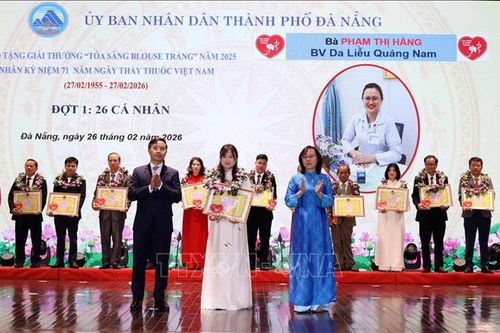 Tôn vinh, nhân rộng các điển hình trong công tác chăm sóc sức khỏe nhân dân