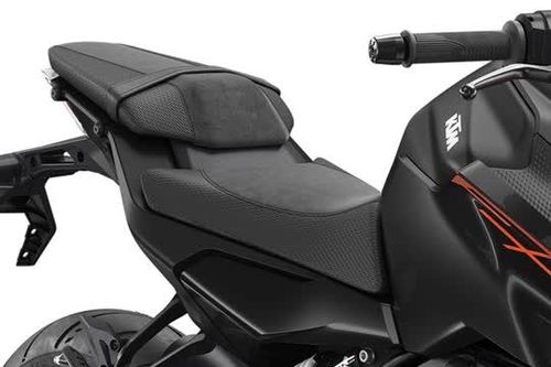 Môtô 248,8cc, phanh ABS 2 kênh, màn hình LCD, giá hơn 61 triệu đồng