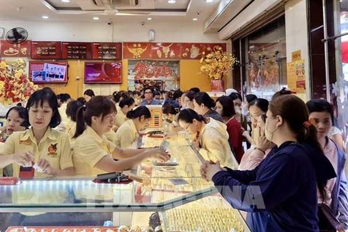 Sôi động thị trường ngày Vía Thần Tài tại TP Hồ Chí Minh