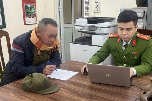 Thu tiền cao bất thường với du khách nước ngoài, tài xế xe ôm nhận bài học 'nhớ đời'