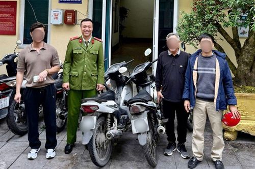 Quảng Ninh: Đi nhầm xe máy người khác suốt 7 ngày Tết mới phát hiện ra