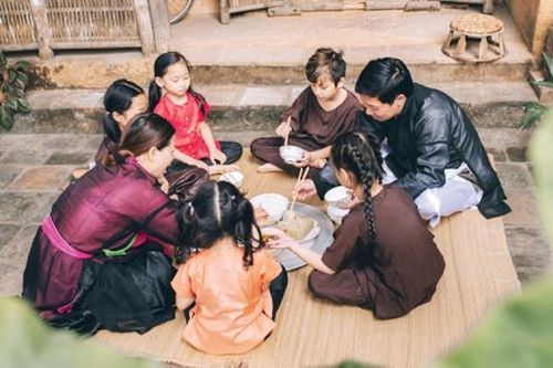 Về ăn cơm mẹ nấu
