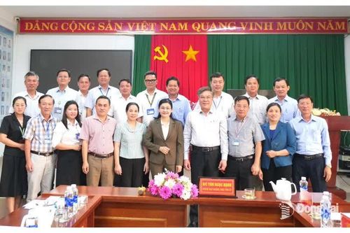 Tỉnh ủy, HĐND, UBND, Ủy ban MTTQ Việt Nam tỉnh Đồng Nai gửi thư chúc mừng cán bộ, nhân viên y tế