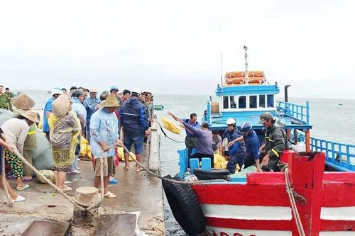 Niềm mong mỏi của người dân xã đảo Nhơn Châu