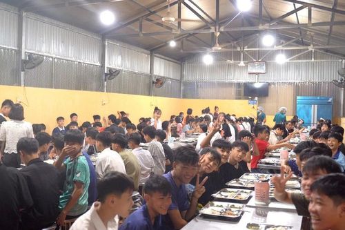 Những người giữ lửa nơi mái trường vùng cao