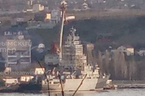 Tàu trinh sát Ivan Khurs của Nga xuất hiện với hư hại nặng tại Sevastopol